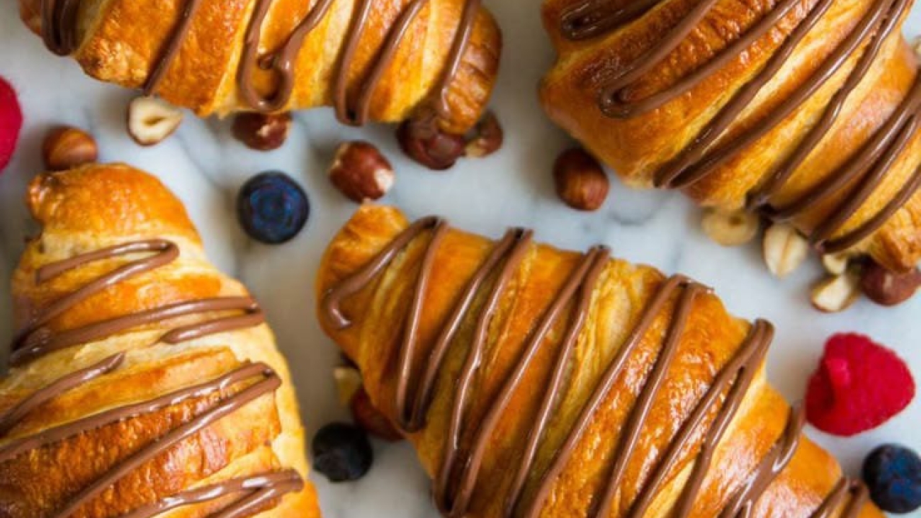 french croissant