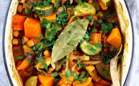 moroccan chickpea and quinoa tagine